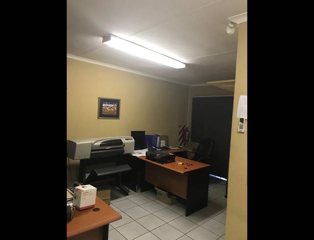 900M² OFFICE FOR SALE IN BO-DORP